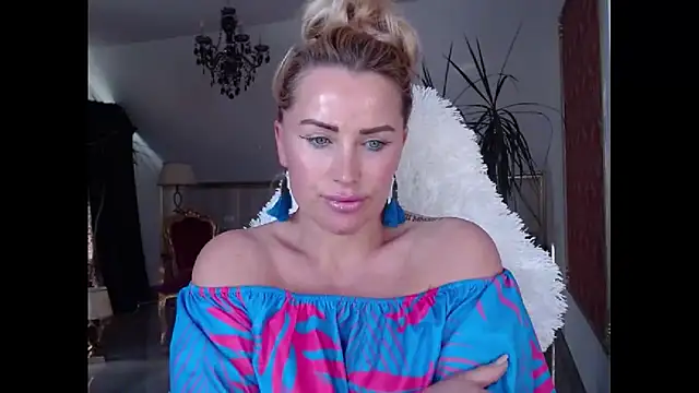 Snapshot of eyesangel22 chatting on 26, 2, 2025 eyesangel22 online show from 26, 2, 2025