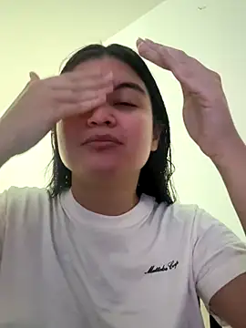 Snapshot of CamilaSofiia chatting on 17, 12, 2025 CamilaSofiia online show from 17, 12, 2025