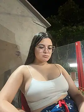 Snapshot of CamilaSofiia chatting on 8, 1, 2026 CamilaSofiia online show from 8, 1, 2026