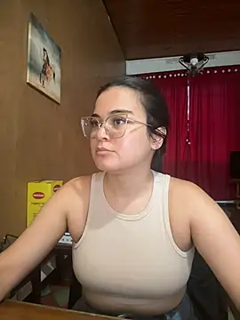 Snapshot of CamilaSofiia chatting on 27, 5, 2026 CamilaSofiia online show from 27, 5, 2026