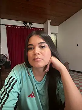 Snapshot of CamilaSofiia chatting on 29, 5, 2026 CamilaSofiia online show from 29, 5, 2026