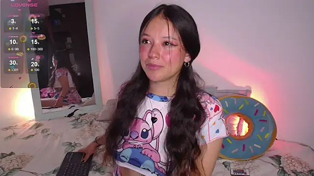 Snapshot of Lexie_Thompson10 chatting on 25, 9, 2025 Lexie Thompson10 online show from 25, 9, 2025