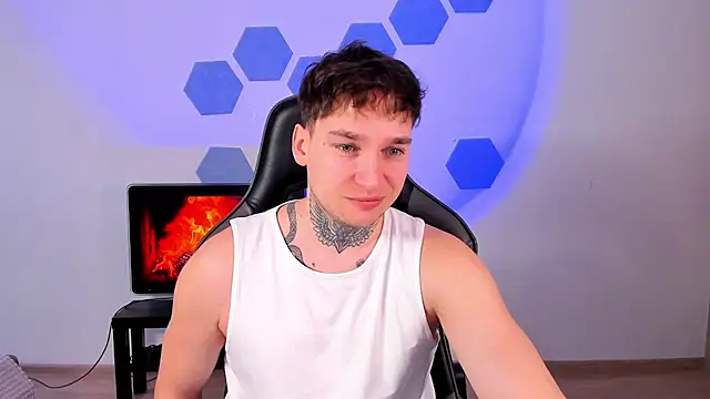 Chris Tyson online show from 16, 12, 2025