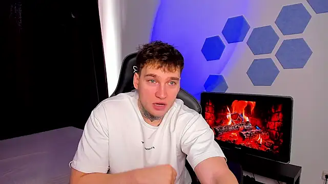 Chris Tyson online show from 9, 2, 2026