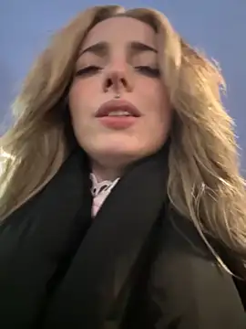 LoraaDoll online show from 29, 10, 2025