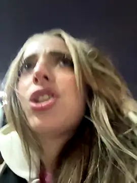 LoraaDoll online show from 2, 11, 2025