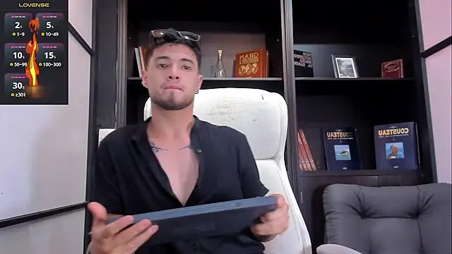 EdwardRoss  online show from 7, 3, 2025