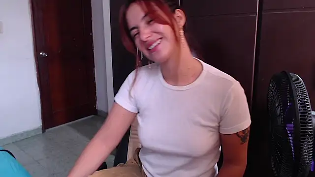 Snapshot of Kate_lorens9 chatting on 9, 1, 2025 Kate lorens9 online show from 9, 1, 2025