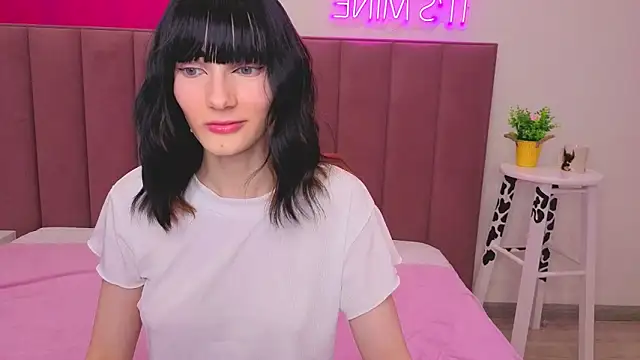 Snapshot of Lili_flowerr chatting on 16, 6, 2026 Lili flowerr online show from 16, 6, 2026