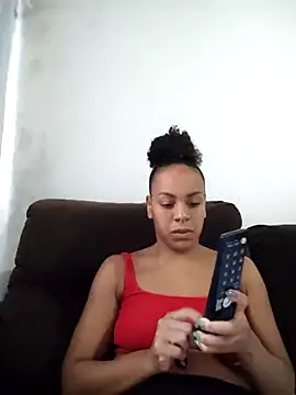 Julia Pretinha online show from 21, 4, 2026