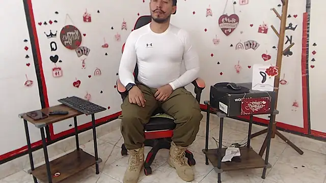 Snapshot of KalethBigDick chatting on 24, 2, 2025 KalethBigDick online show from 24, 2, 2025