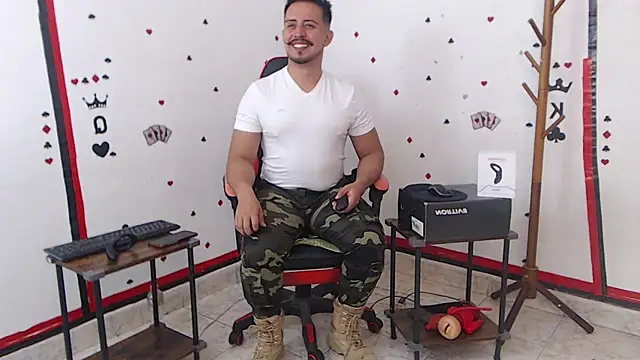 Snapshot of KalethBigDick chatting on 5, 3, 2025 KalethBigDick online show from 5, 3, 2025