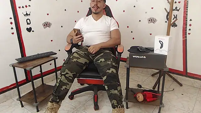 Snapshot of KalethBigDick chatting on 6, 3, 2025 KalethBigDick online show from 6, 3, 2025