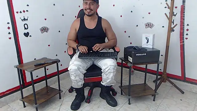 Snapshot of KalethBigDick chatting on 11, 3, 2025 KalethBigDick online show from 11, 3, 2025
