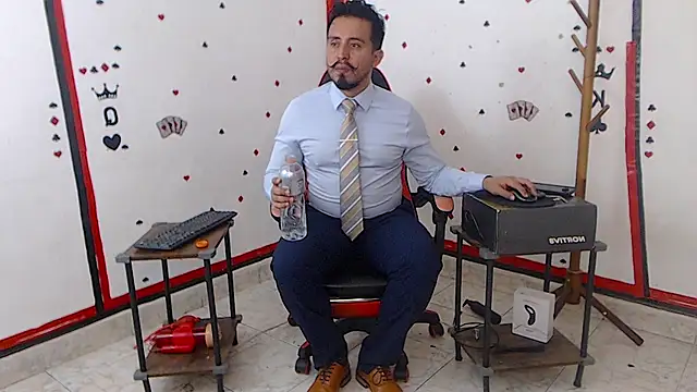 Snapshot of KalethBigDick chatting on 28, 9, 2025 KalethBigDick online show from 28, 9, 2025