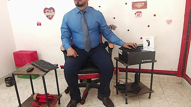 Snapshot of KalethBigDick chatting on 13, 2, 2026 KalethBigDick online show from 13, 2, 2026