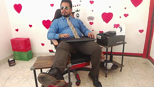 Snapshot of KalethBigDick chatting on 4, 3, 2026 KalethBigDick online show from 4, 3, 2026