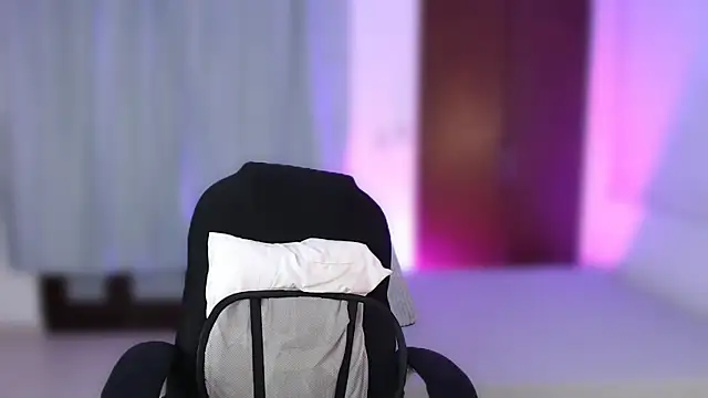 Snapshot of alliee_mod chatting on 14, 2, 2025 alliee mod online show from 14, 2, 2025