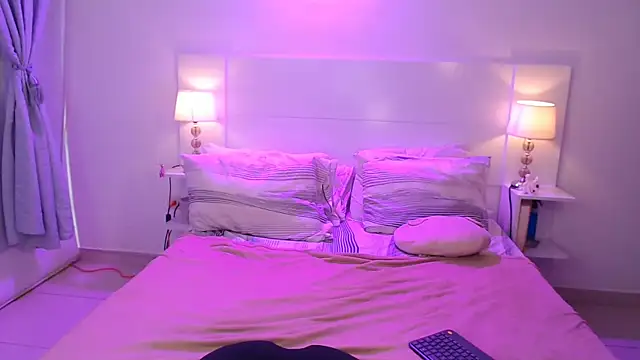 Snapshot of alliee_mod chatting on 30, 11, 2025 alliee mod online show from 30, 11, 2025