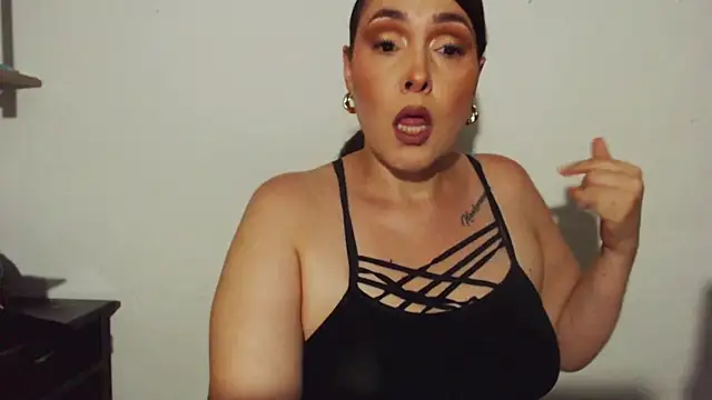 Miss Agatha online show from 28, 10, 2025