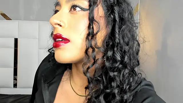 Snapshot of magic_marg chatting on 6, 1, 2025 magic marg online show from 6, 1, 2025