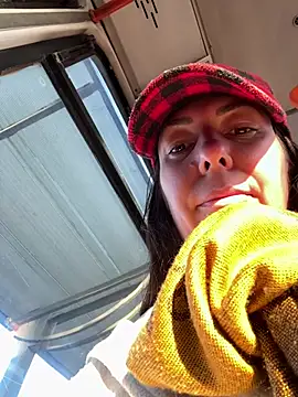 eveangelll online show from 13, 3, 2026