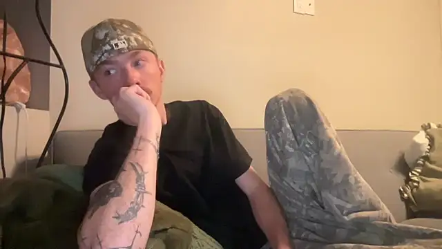 Snapshot of younghungginger chatting on 1, 12, 2025 younghungginger online show from 1, 12, 2025