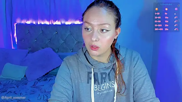 April sommer1 online show from 20, 11, 2025