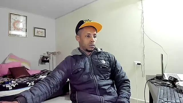 AlejoKhalifa  online show from 8, 3, 2025