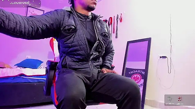 AlejoKhalifa  online show from 10, 10, 2025