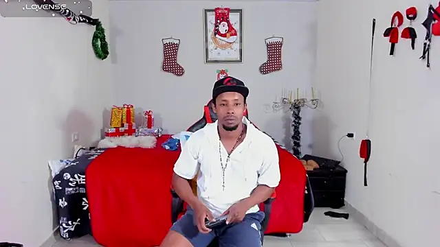 AlejoKhalifa  online show from 13, 12, 2025