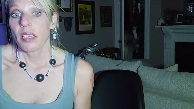 Glamazonx online show from 24, 4, 2026