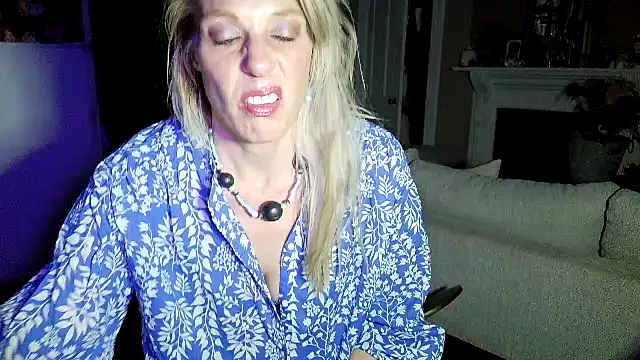 Glamazonx online show from 25, 4, 2026