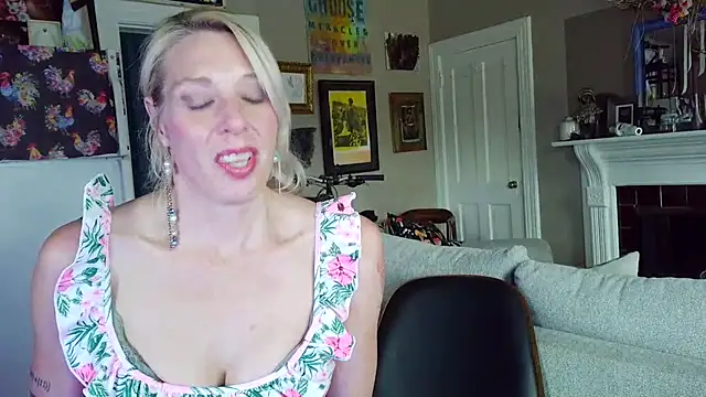 Glamazonx online show from 26, 4, 2026