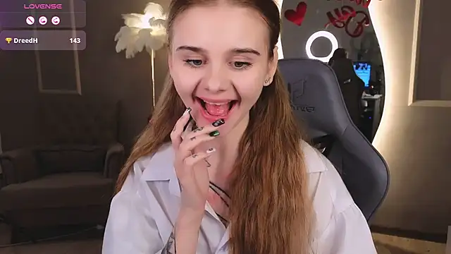 Britney Lynch online show from 9, 2, 2025