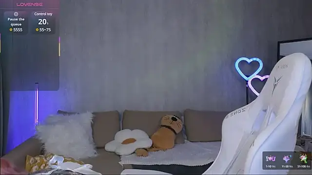 Britney Lynch online show from 20, 3, 2025