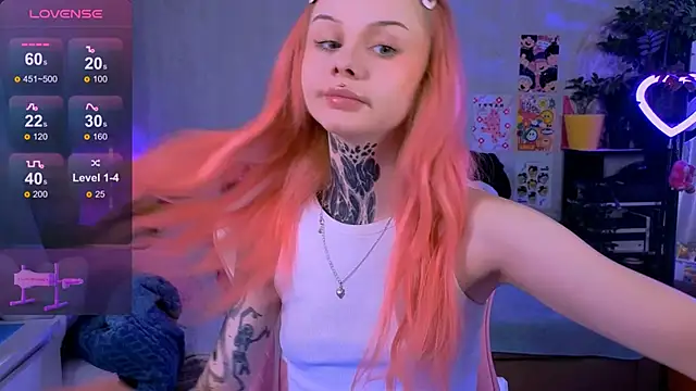 Britney Lynch online show from 27, 9, 2025