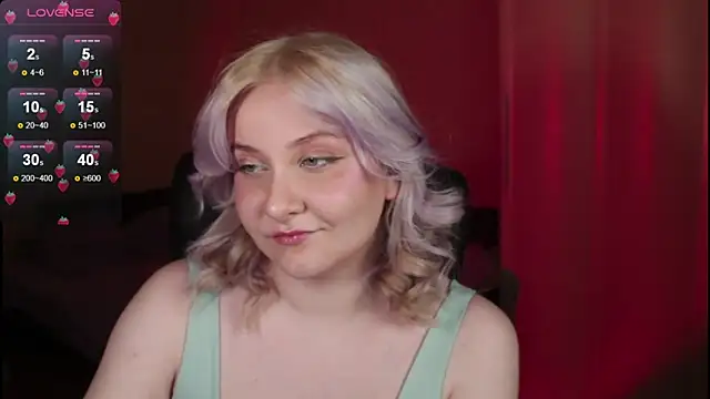 Snapshot of sensual_girrrl chatting on 9, 10, 2025 sensual girrrl online show from 9, 10, 2025