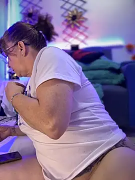 PaulinaSanders X online show from 15, 11, 2025