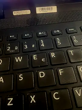 Snapshot of Mai122 chatting on 17, 11, 2025 Mai122 online show from 17, 11, 2025