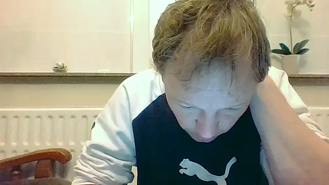 Snapshot of bertolini chatting on 24, 4, 2026 bertolini online show from 24, 4, 2026