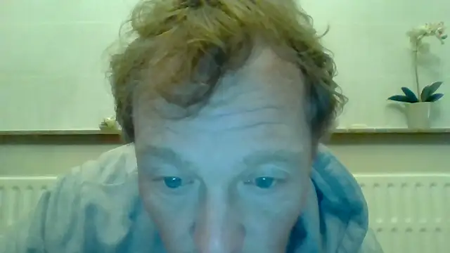 Snapshot of bertolini chatting on 4, 5, 2026 bertolini online show from 4, 5, 2026
