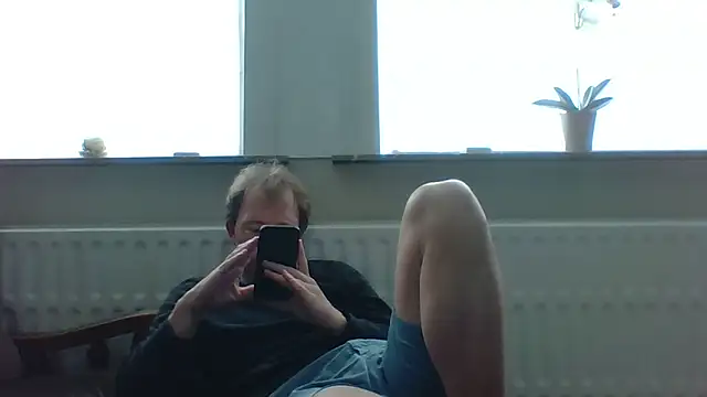 Snapshot of bertolini chatting on 10, 5, 2026 bertolini online show from 10, 5, 2026