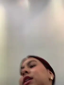 Zarah Blare online show from 12, 1, 2025