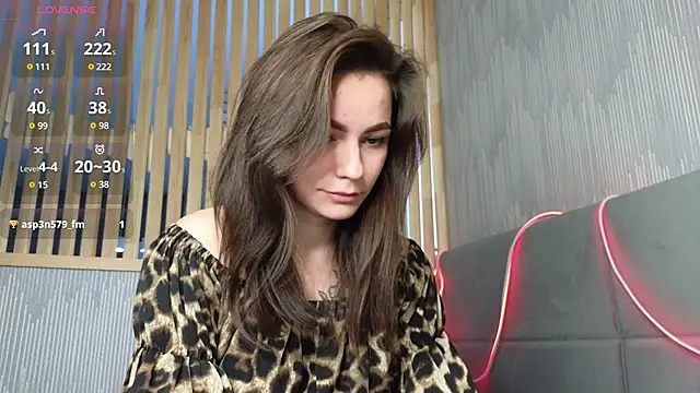 Snapshot of girl_with_snaketatto0 chatting on 12, 2, 2025 girl with snaketatto0 online show from 12, 2, 2025