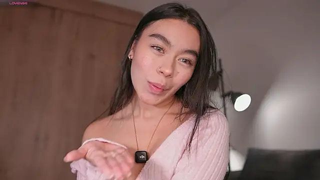 GigiLee  online show from 12, 11, 2025