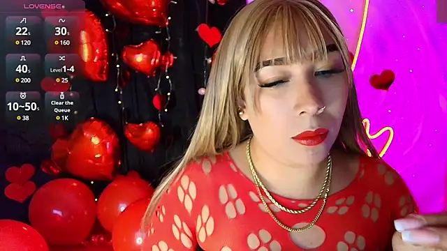 Snapshot of leahtemptation3 chatting on 14, 2, 2025 leahtemptation3 online show from 14, 2, 2025