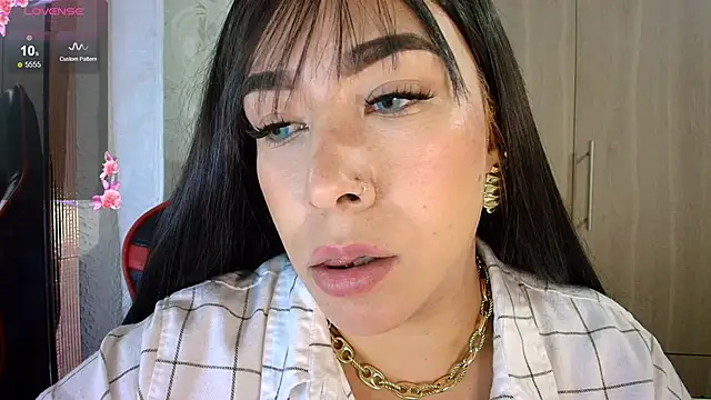 Snapshot of leahtemptation3 chatting on 16, 5, 2026 leahtemptation3 online show from 16, 5, 2026