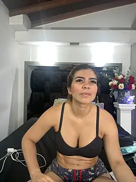 Snapshot of Arianna_Jones1 chatting on 22, 4, 2026 Arianna Jones1 online show from 22, 4, 2026