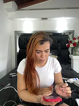 Snapshot of Arianna_Jones1 chatting on 18, 5, 2026 Arianna Jones1 online show from 18, 5, 2026